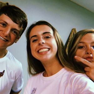 Meet your Posher, Ella